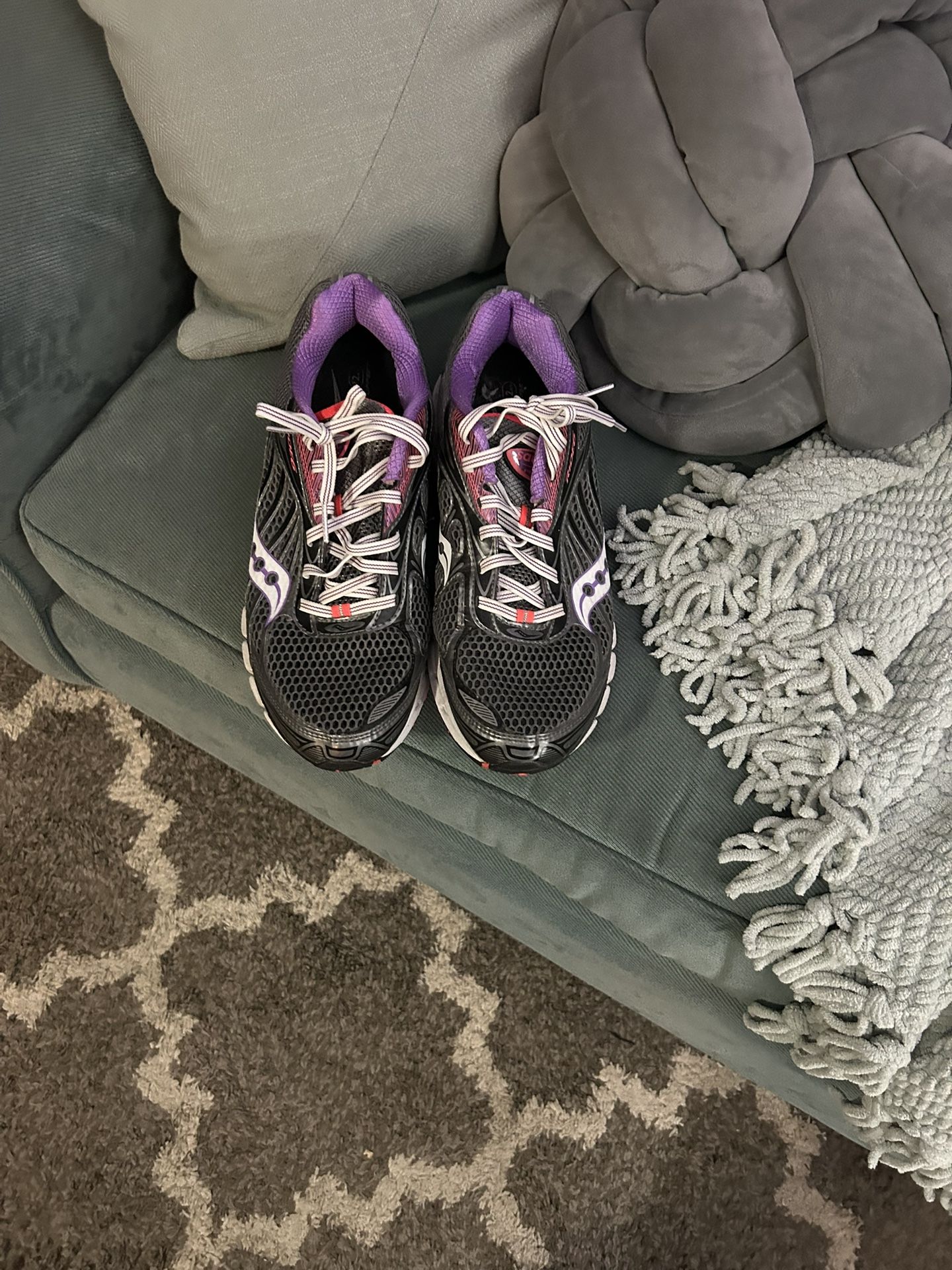 Saucony Women Size 11