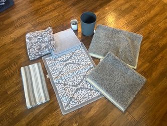 Gray Bathroom Decor
