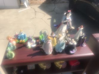Disney Princess set 80$