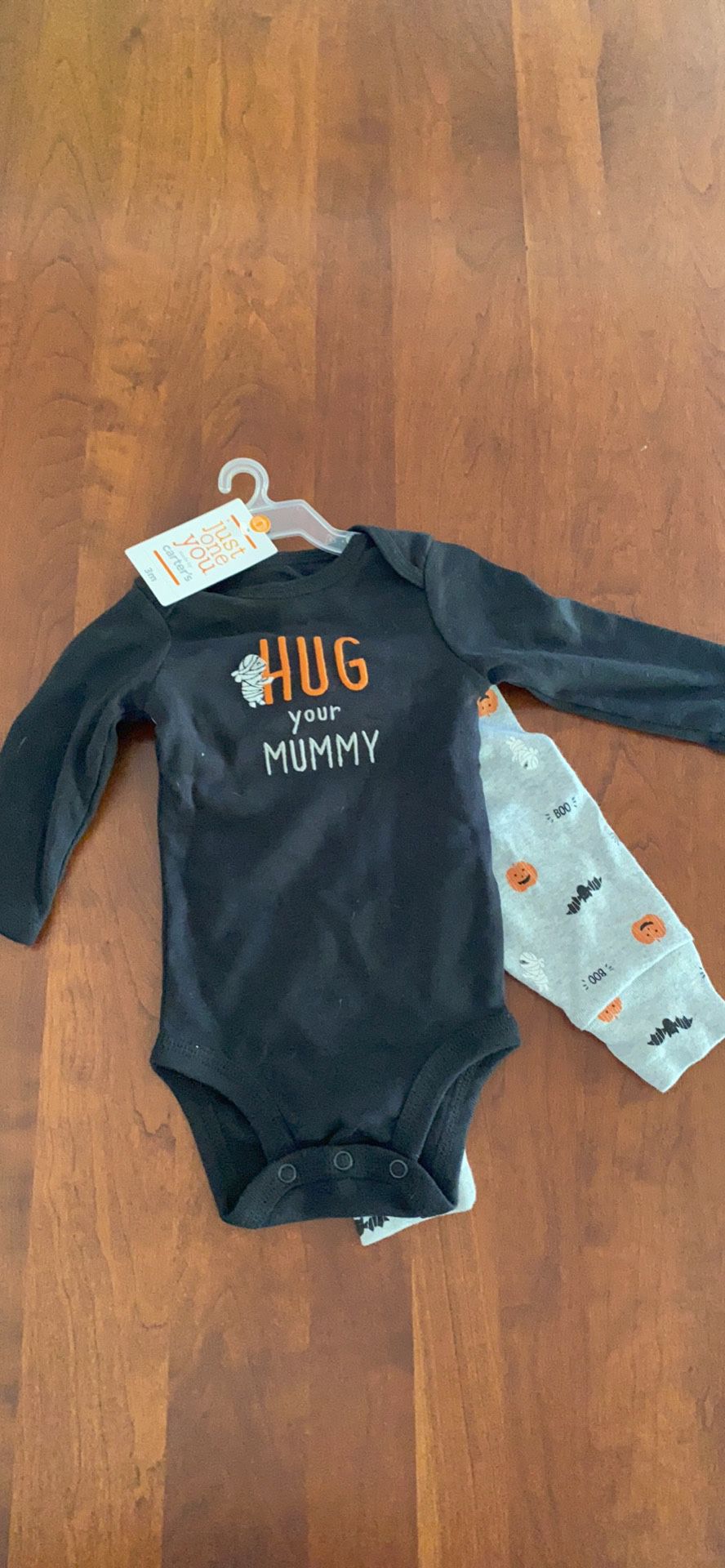 Carter’s Halloween outfit 3 months - “hug your mummy” new with tags