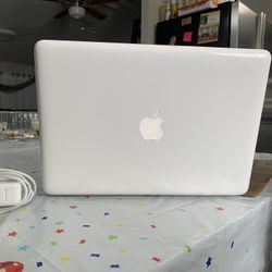 MacBook Apple Laptop 