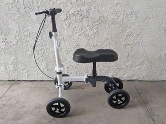 Padded knee scooter