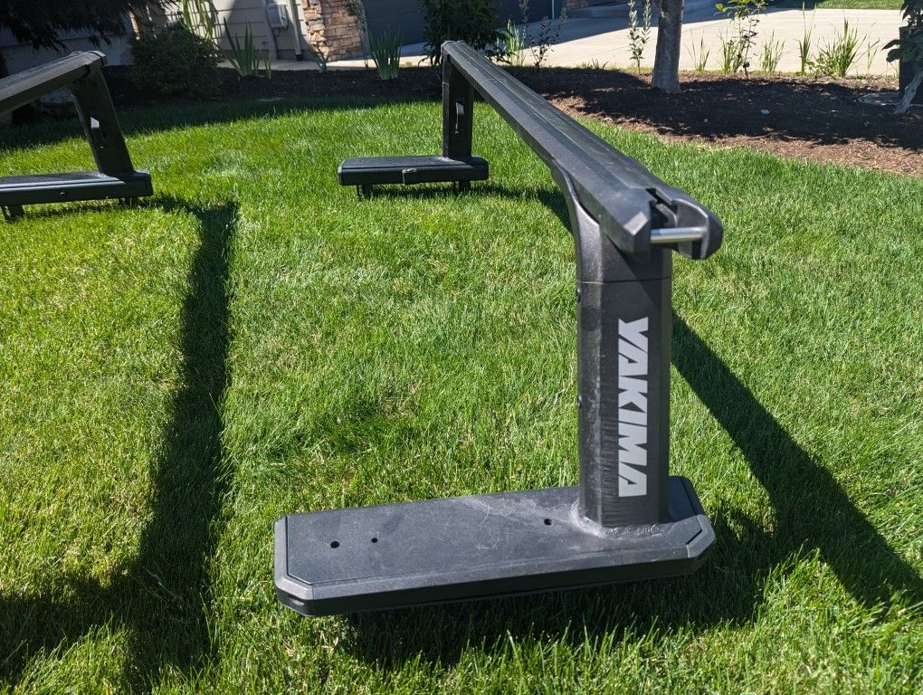 Yakima Outpost HD Truck Bed Rack