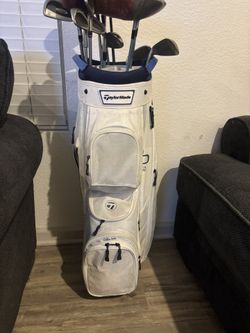 Taylor Made Golf Bag