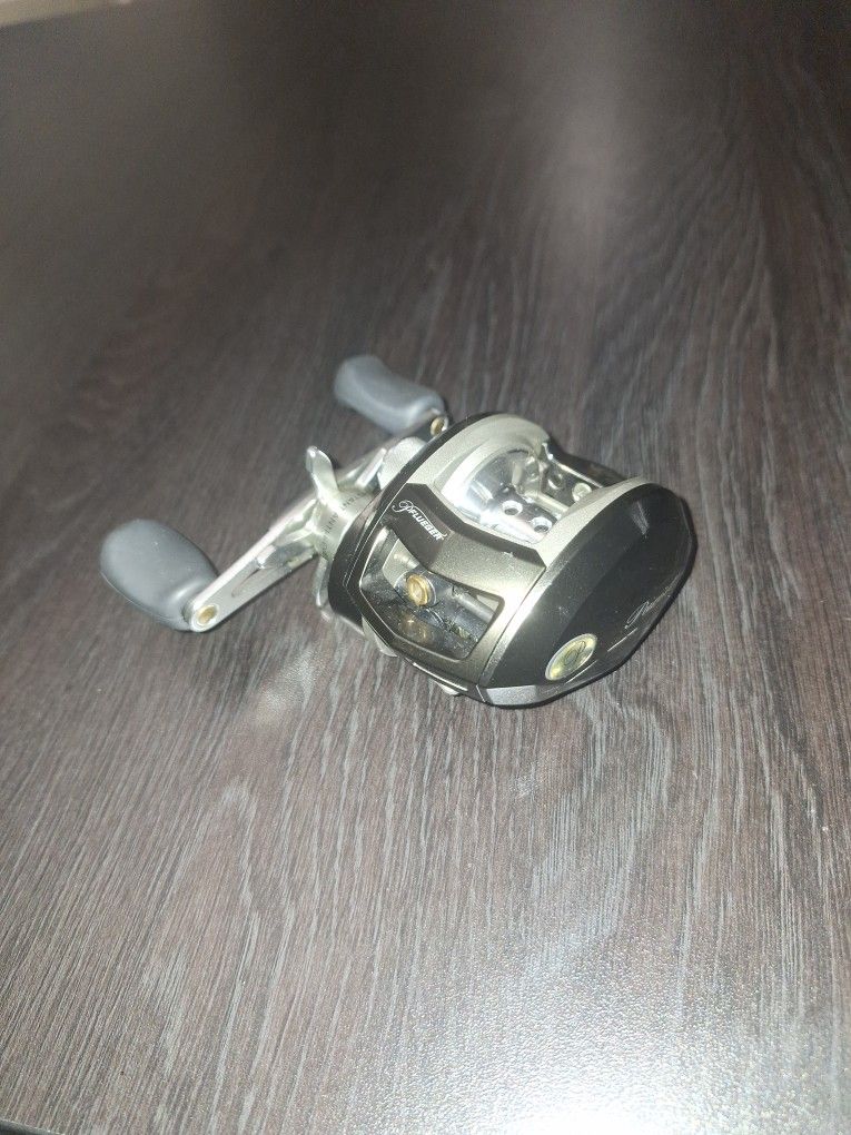 Flueger Purist Bait Caster