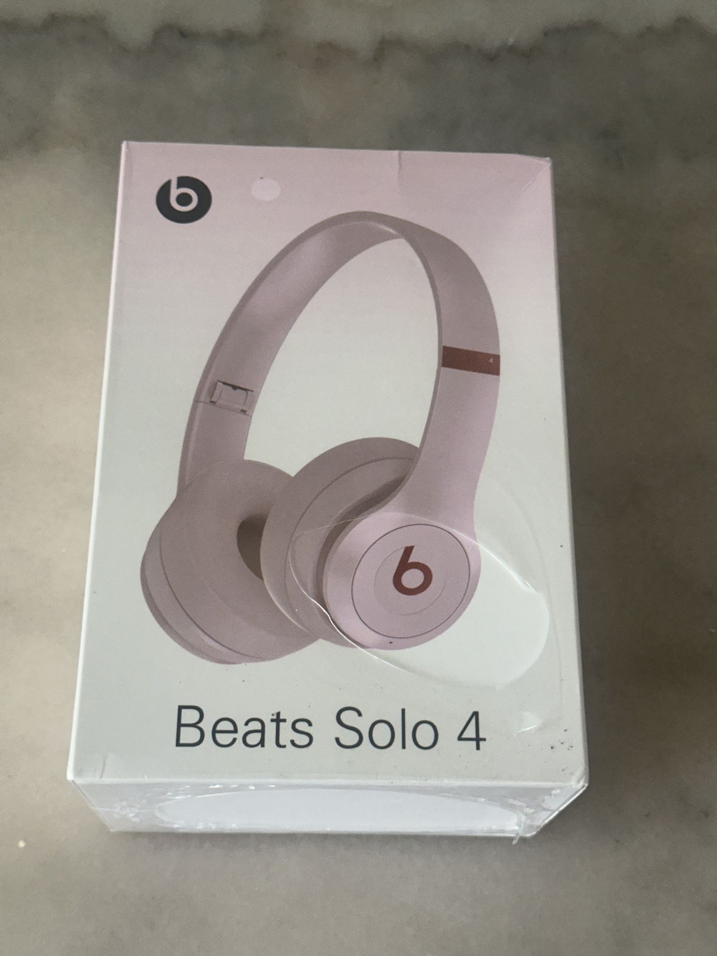 Beats Solo 4