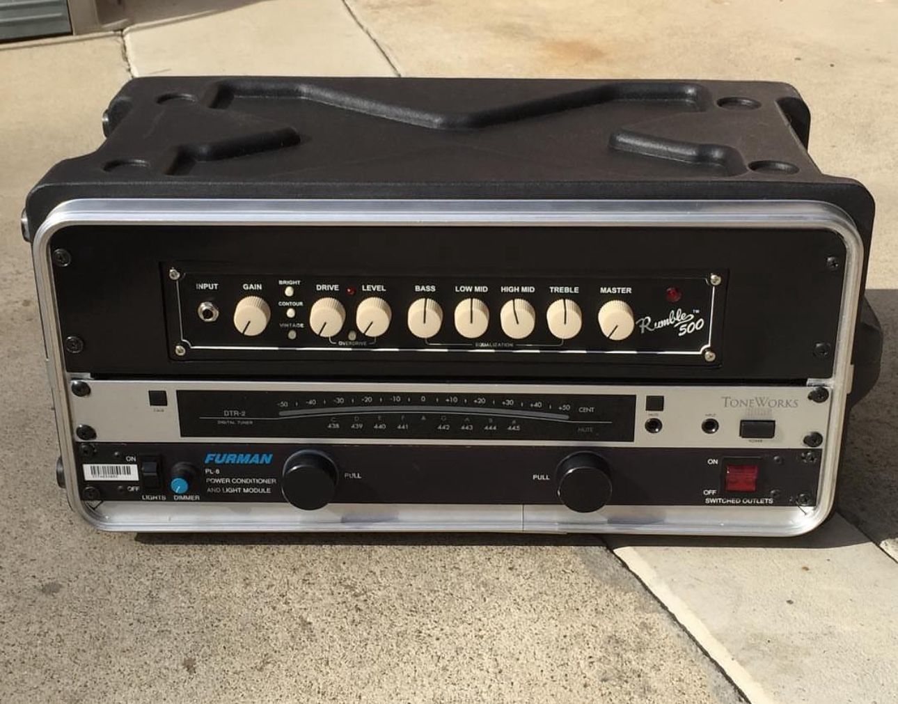 FENDER RUMBLE 500 BASS HEAD WITH CASE 