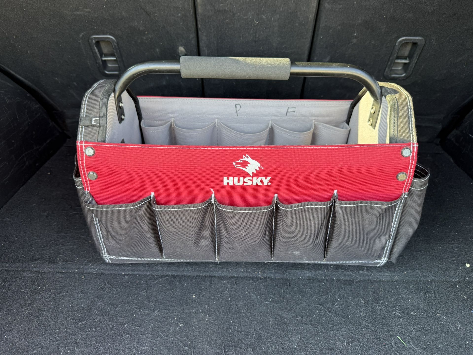 17 in. 18 Pocket Open Top Tool Bag
