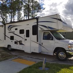 2017 Gulf Stream Conquest