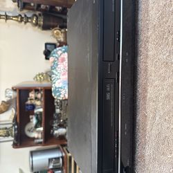 Toshiba SD-V296-K-TU DVD/VCR Combo Player - Black. No remote. Tested. Both VCR And DVD works great.