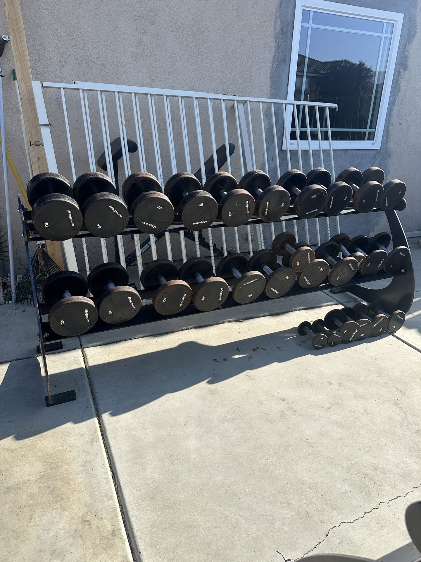 Dumbbells weights 5-70 plus heavy duty rack 1050lbs total