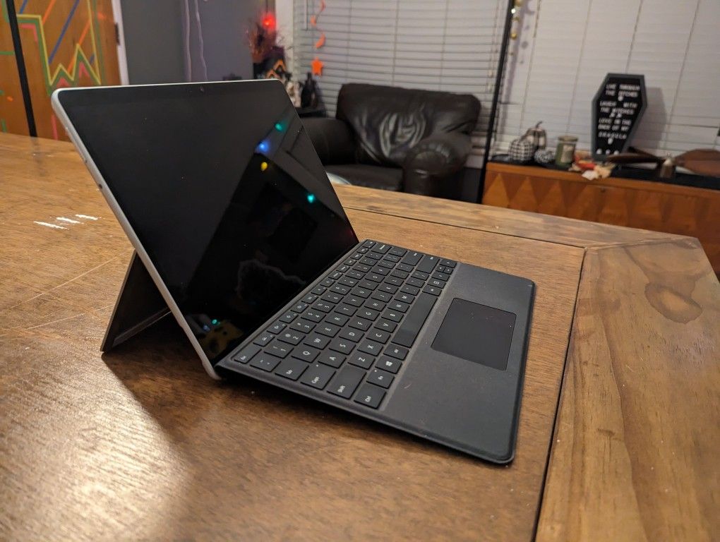 Microsoft Surface 8 Pro