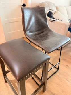 Set of 2 gray bar stool and benches