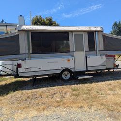 2004 Fleetwood Mesa Tent Trailer