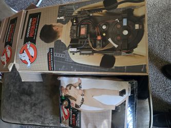 Proton pack with uniform size L/XL
