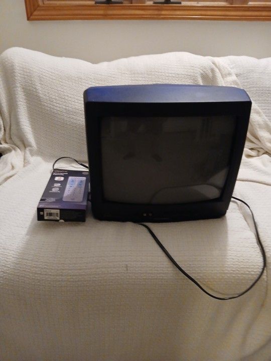 13" Sylvania CRT TV