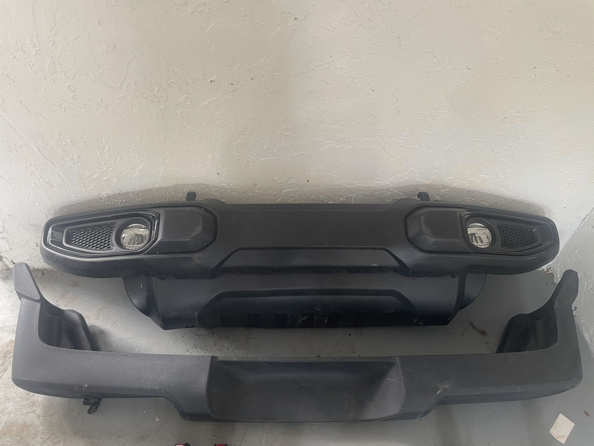 Front & Rear Bumpers OEM plastic bumpers (Willys edition).