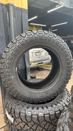 35/12.50/20 Tires