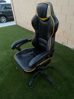 Omega 02 respawn gaming chair