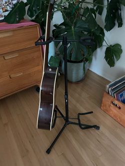 guitar stand