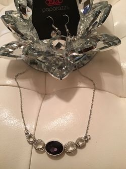 Paparazzi jewelry led and nickel free if u get allergies to fake jewelry try paparazzi u won’t regret it