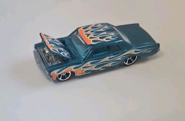 Hot Wheels Treasure Hunt 1964  Pontiac GTO  Opening Hood  TH
