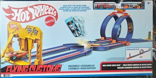 New in Box Hot Wheels Wild Drive Drag Race Flying Customs
