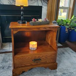 Night Stand - Vintage - Pennsylvania House