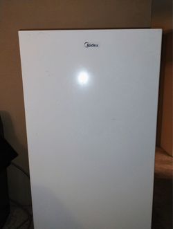 House full of appliances and like new furniture all for 950