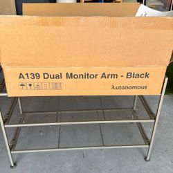 Autonomous Dual Computer Monitor Arm