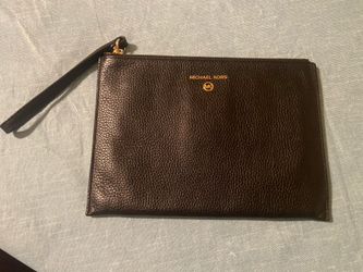 Michael Kors Clutch/wristlet