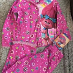 New Trolls Pijama Set For Little Girl Size 6