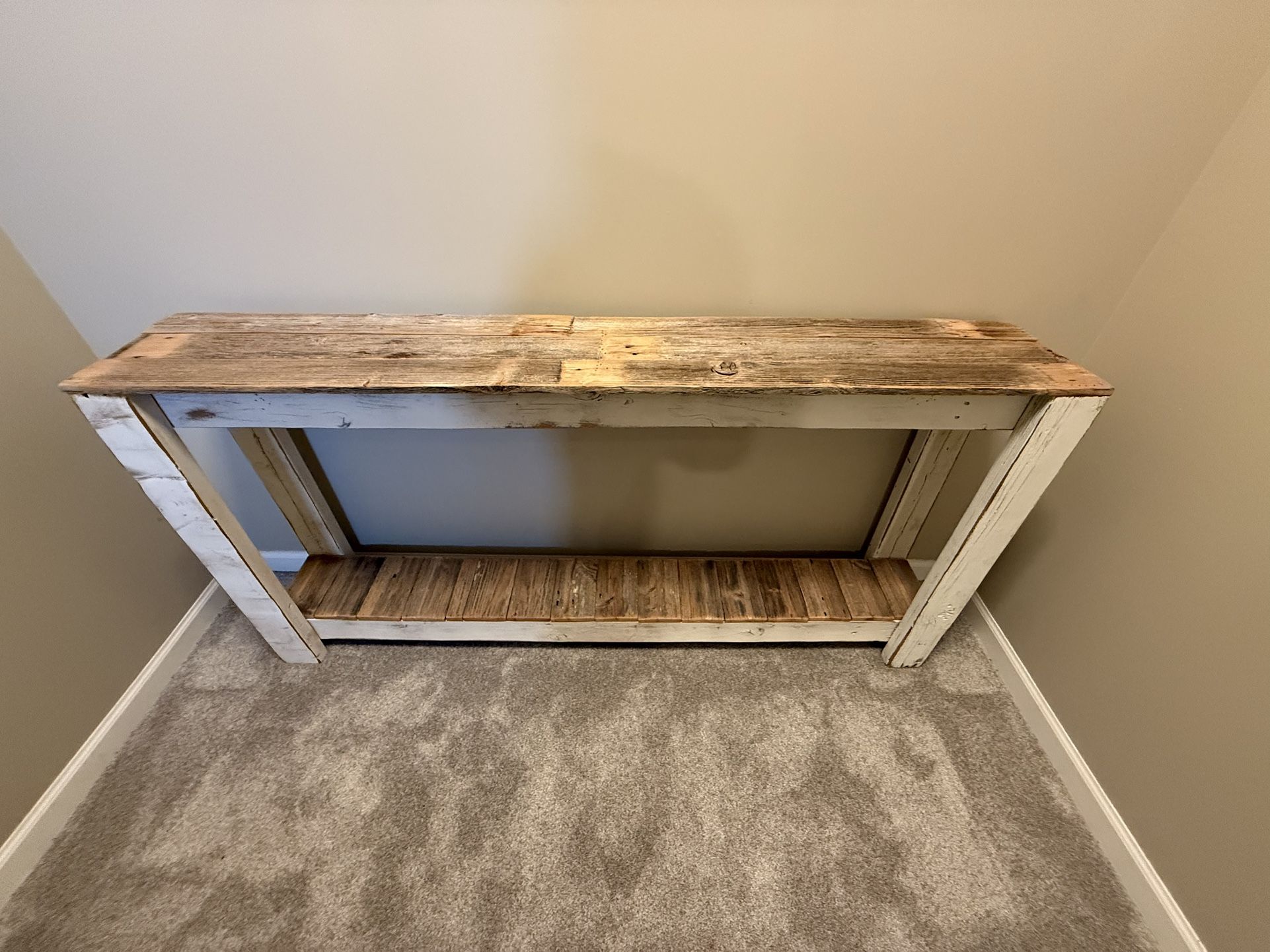 Farmhouse chic Console Accent Table