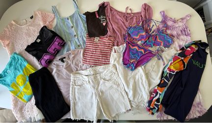 Clothes for a 14-16 year old girl