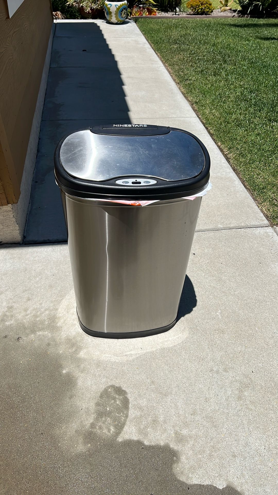 Aluminum Auto Trash Can By Nine stars