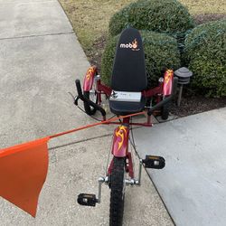  MOBO Triton Pro Cruiser Bike - Red w/sweet Flag