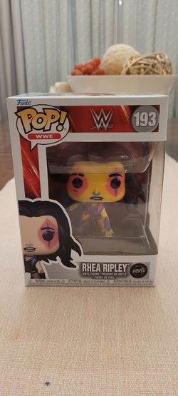 Funko WWE RHEA RIPLEY
Chase GID
