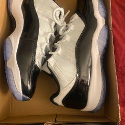 Jordan 11 Concord Low