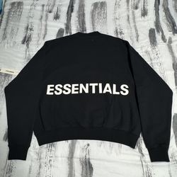 Essentials Fear of God crewneck sweater in black. Relaxed fit 