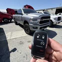 Car Keys/Fobs/Llaves De Autos 