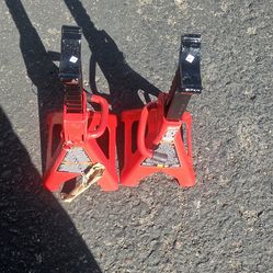 Jack stands
