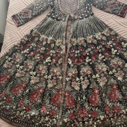 Pakistani/indin Dress 