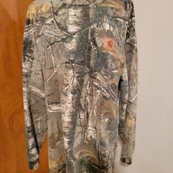 Carhartt × Realtree
Long Sleeve Sweatshirt Size Medium