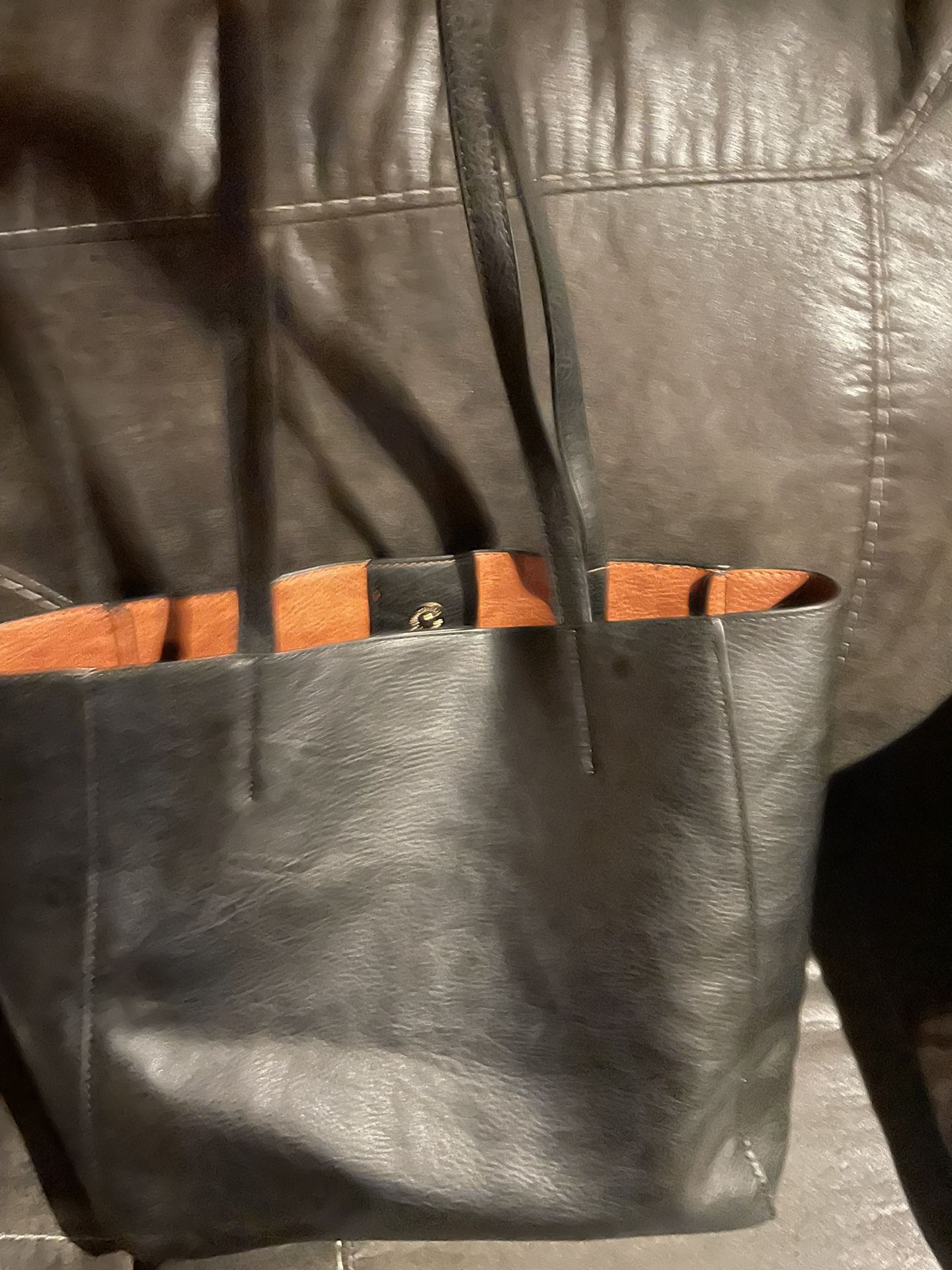 Large Tote with large bag included , others listed