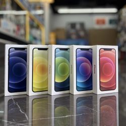 iPhone 12 (Unlocked) Take It Home In Payments/ llévalo a casa en pagos 
