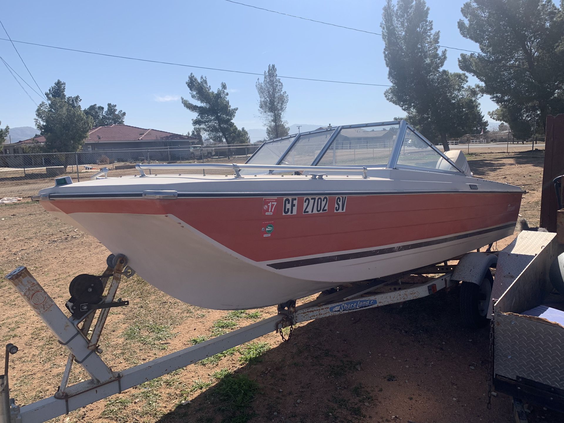 Crest liner 1977 with a Evanrude 70horse outboard with trailer 1000 or best offer it has a new motor