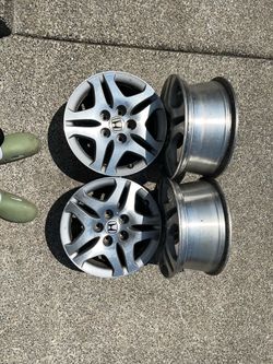 16 inch Honda Rims w/center cap