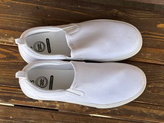 Boys Size 5. Practically Brand New Shoe. 