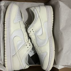 Dunk Low Coconut