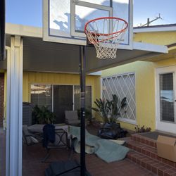 Lifetime Shatter Proof Basketball Hoop